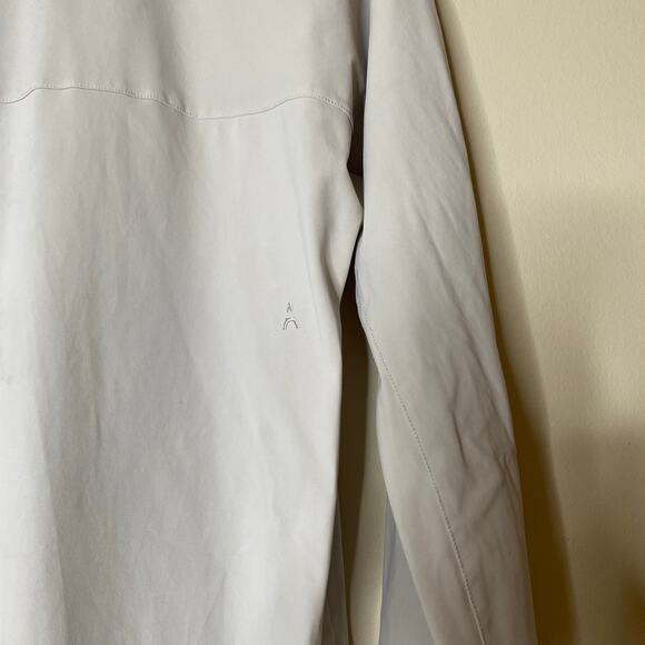 ADAY Something Borrowed Oyster Light Gray Shirt Size Medium - Picture 9 of 11